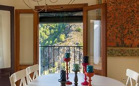 Quiet House In Village Center With Mountains Views